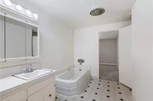9345 10th Ave, Hesperia, CA 92345 - Photo 20