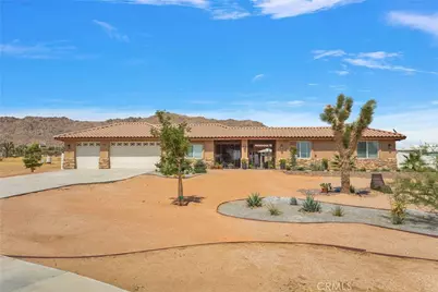 16323 Shirwaun Road, Apple Valley, CA 92307 - Photo 1