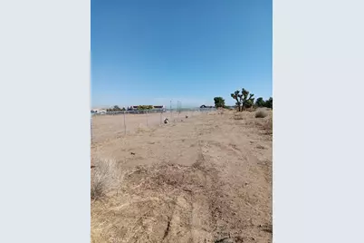 9545 Paramount Road, Phelan, CA 92371 - Photo 1