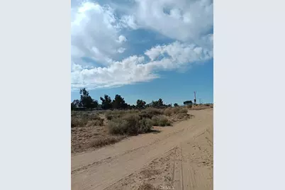 6727 Coyote Road, Phelan, CA 92371 - Photo 1