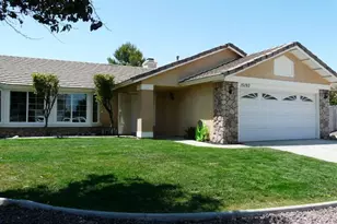 15193 Farmington St, Hesperia, CA 92345 - Photo 1