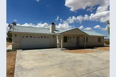 14860 Narragansett Road, Apple Valley, CA 92307 - Photo 1