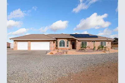 7925 Anaconda, Oak Hills, CA 92344 - Photo 1