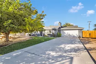 12828 Tamiani Rd, Apple Valley, CA 92308 - Photo 1