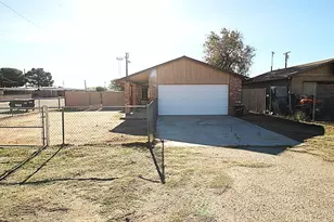38779 E Williams, Yermo, CA 92398 - Photo 1