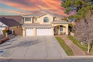 17790 Cresta Blanca, Victorville, CA 92395 - Photo 1