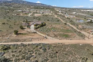 8672 Sierra Vista, Phelan, CA 92371 - Photo 1