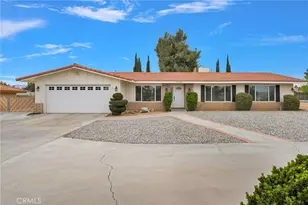 20115 Shoshonee, Apple Valley, CA 92307 - Photo 1