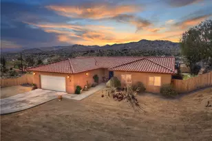 54425 Pinon Dr, Yucca Valley, CA 92284 - Photo 1