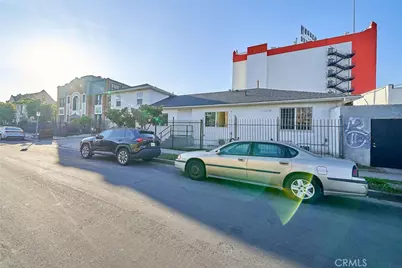1313 S Bronson Avenue, Los Angeles, CA 90019 - Photo 1
