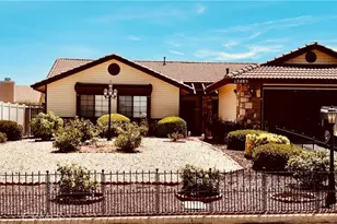 13485 Mountain Dr, Hesperia, CA 92344 - Photo 1