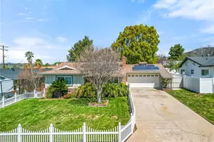 35590 Bella Vista Dr, Yucaipa, CA 92399 - Photo 1