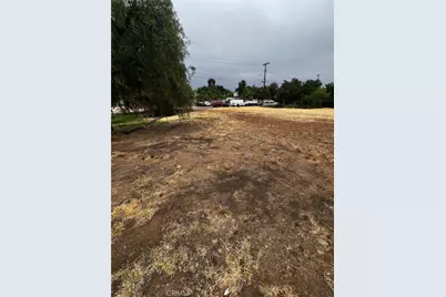 10546 Robinson Avenue, Riverside, CA 92505 - Photo 1