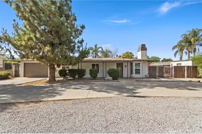 1443 E Devonshire Avenue, Hemet, CA 92544 - Photo 1