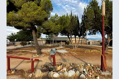 7795 E Avenue, Hesperia, CA 92345 - Photo 1
