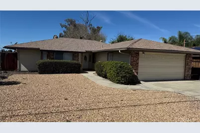 573 N Girard, Hemet, CA 92544 - Photo 1