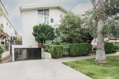 1122 9th Street #2, Santa Monica, CA 90403 - Photo 1