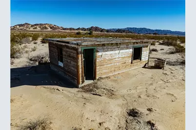 78701 Ramona, 29 Palms MCB, CA 92277 - Photo 1