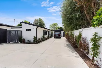 221 Monte Vista Avenue, Costa Mesa, CA 92627 - Photo 1