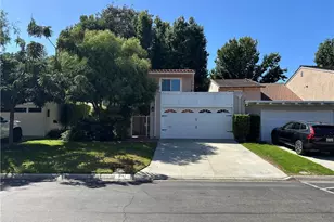 311 Vista Suerte, Newport Beach, CA 92660 - Photo 1