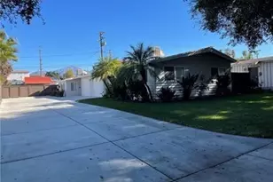 325 La Paloma St, Redlands, CA 92373 - Photo 1