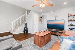 10889 Lamentin Ct, San Diego, CA 92124 - Photo 8