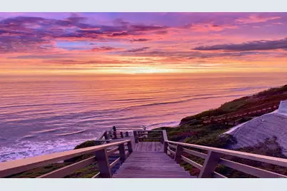 584 Neptune Ave, Encinitas, CA 92024 - Photo 1