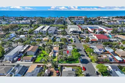 3304 Roosevelt #R, Carlsbad, CA 92008 - Photo 1