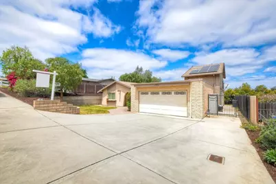 1036 La Solana Drive, Fallbrook, CA 92028 - Photo 1