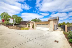 1036 La Solana Dr, Fallbrook, CA 92028 - Photo 1