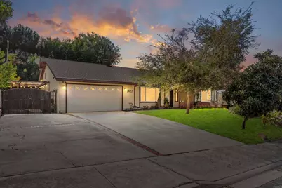 1427 Kingston Drive, Escondido, CA 92027 - Photo 1