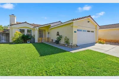 2112 Savona Ct, Vista, CA 92084 - Photo 1