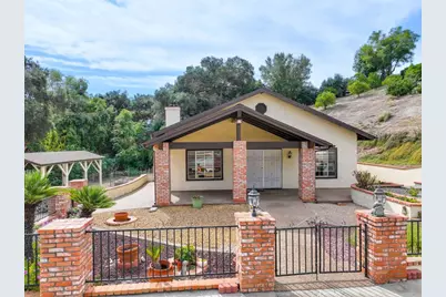 2573 Los Alisos S, Fallbrook, CA 92028 - Photo 1