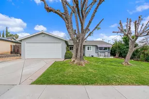 1250 N Ivy St, Escondido, CA 92026 - Photo 1