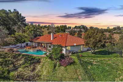 707 S Live Oak Park Road, Fallbrook, CA 92028 - Photo 1