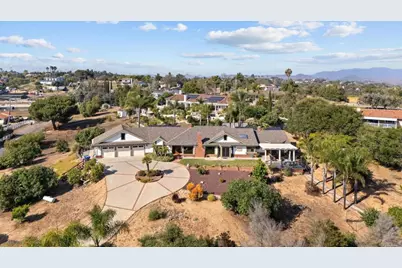 1674 Baja Vista Drive, Fallbrook, CA 92028 - Photo 1