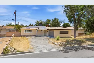 43740 Heaton Avenue, Lancaster, CA 93534 - Photo 1