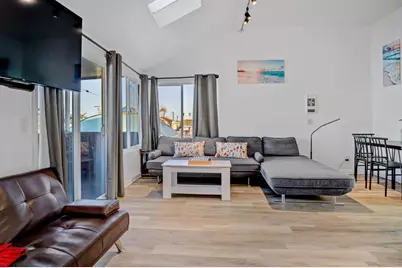 3715 Mission Boulevard, San Diego, CA 92109 - Photo 1