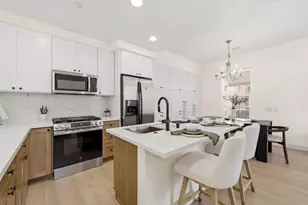 2725 Villas Way, San Diego, CA 92108 - Photo 1