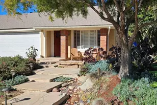 960 Woodlake Dr, Cardiff by the Sea, CA 92007 - Photo 1