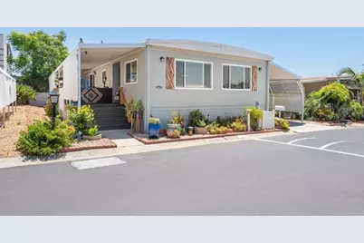 1010 E Bobier #17, Vista, CA 92084 - Photo 1