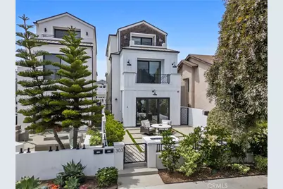 303 12th Street, Huntington Beach, CA 92648 - Photo 1