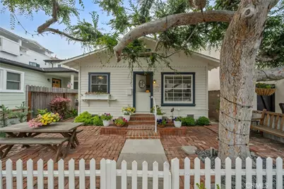 302 Sapphire Ave, Newport Beach, CA 92662 - Photo 1