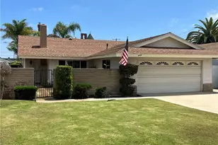 296 E 19th St, Costa Mesa, CA 92627 - Photo 1