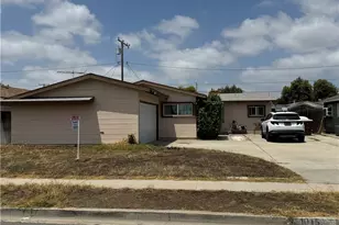 1015 N Roanne Pl, Anaheim, CA 92801 - Photo 1