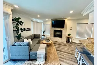 127 29th Street #1, Newport Beach, CA 92663 - Photo 1