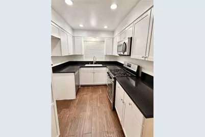 317 Avenida Madrid, San Clemente, CA 92672 - Photo 1