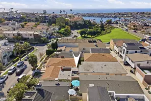 429 Carnation Ave, Corona del Mar, CA 92625 - Photo 1