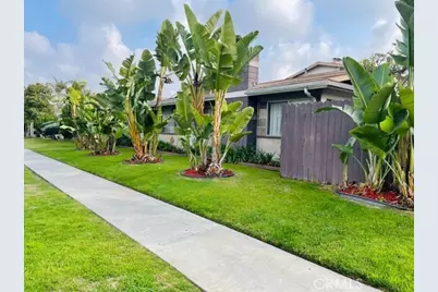 17092 Emerald #E, Huntington Beach, CA 92647 - Photo 1