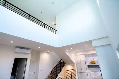 1187 Crenshaw Boulevard #102, Los Angeles, CA 90019 - Photo 1
